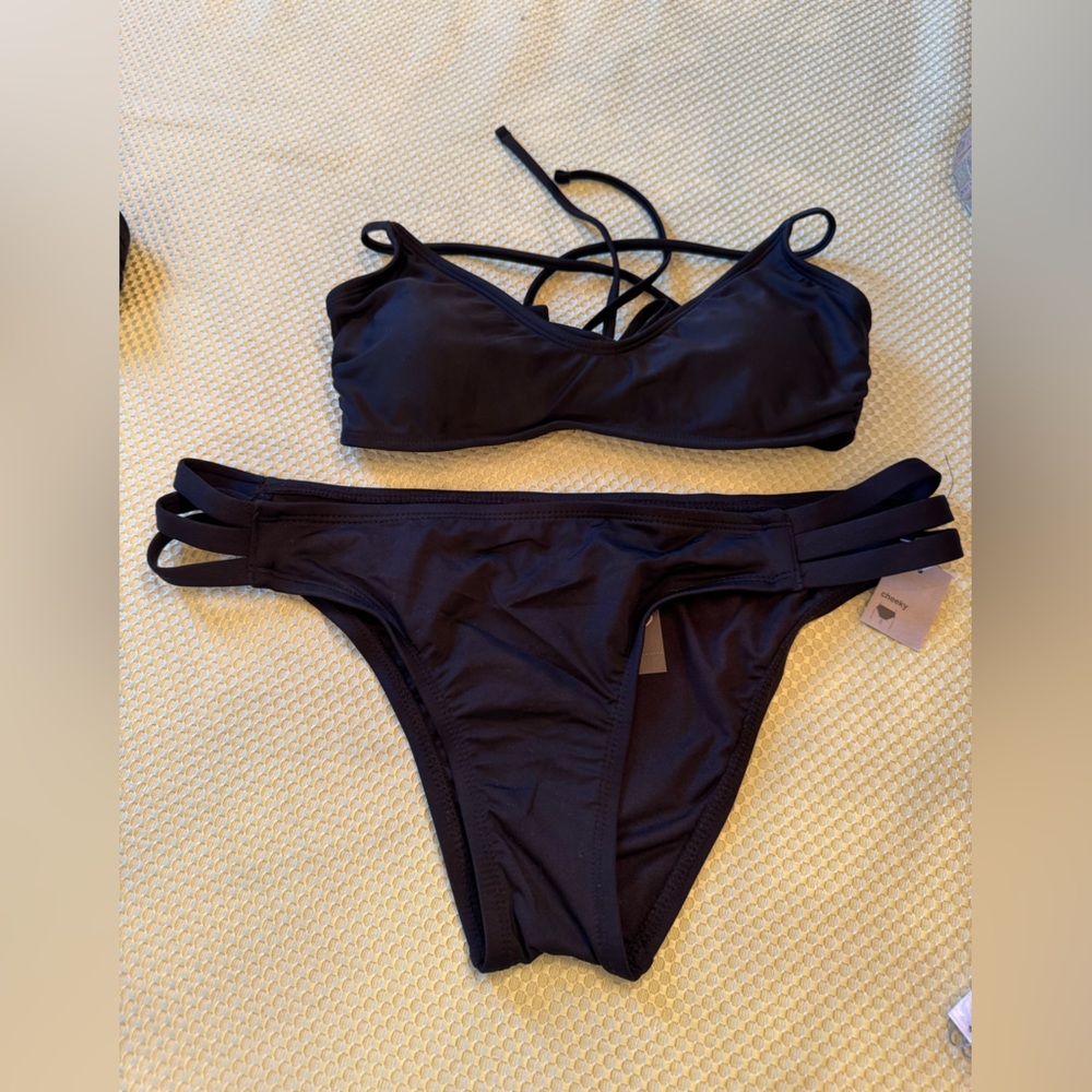 Massimo Size Medium Two piece separates black three stripe bikini. NWT